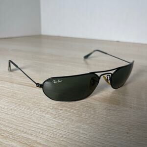 Ray-Ban RB3148 Sunglasses Black G-15 Lenses 62-17 Vintage READ